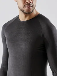 1908852-999000_Pro Dry Nanoweight LS_Closeup4.jpg